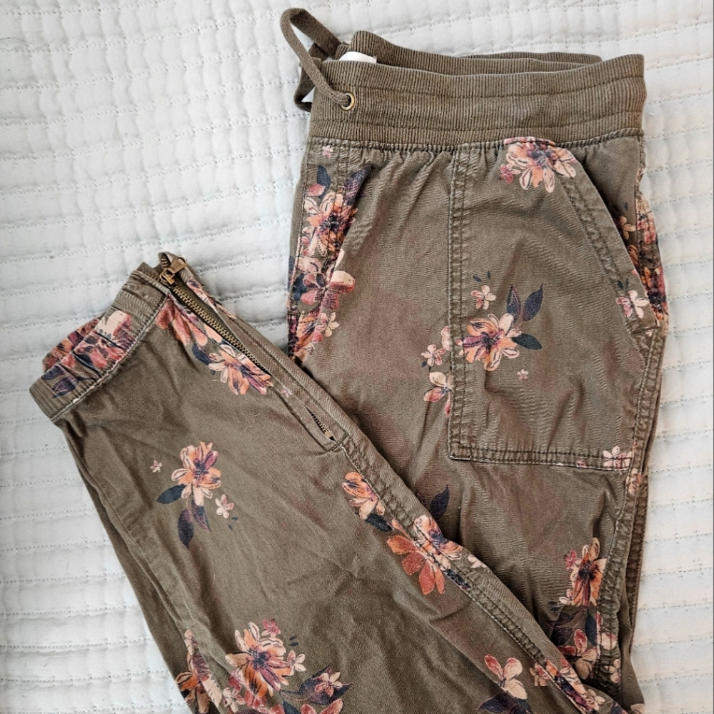Sonoma Floral Joggers